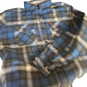 The American Outdoorsman long sleeved flannel shirt excellent condition